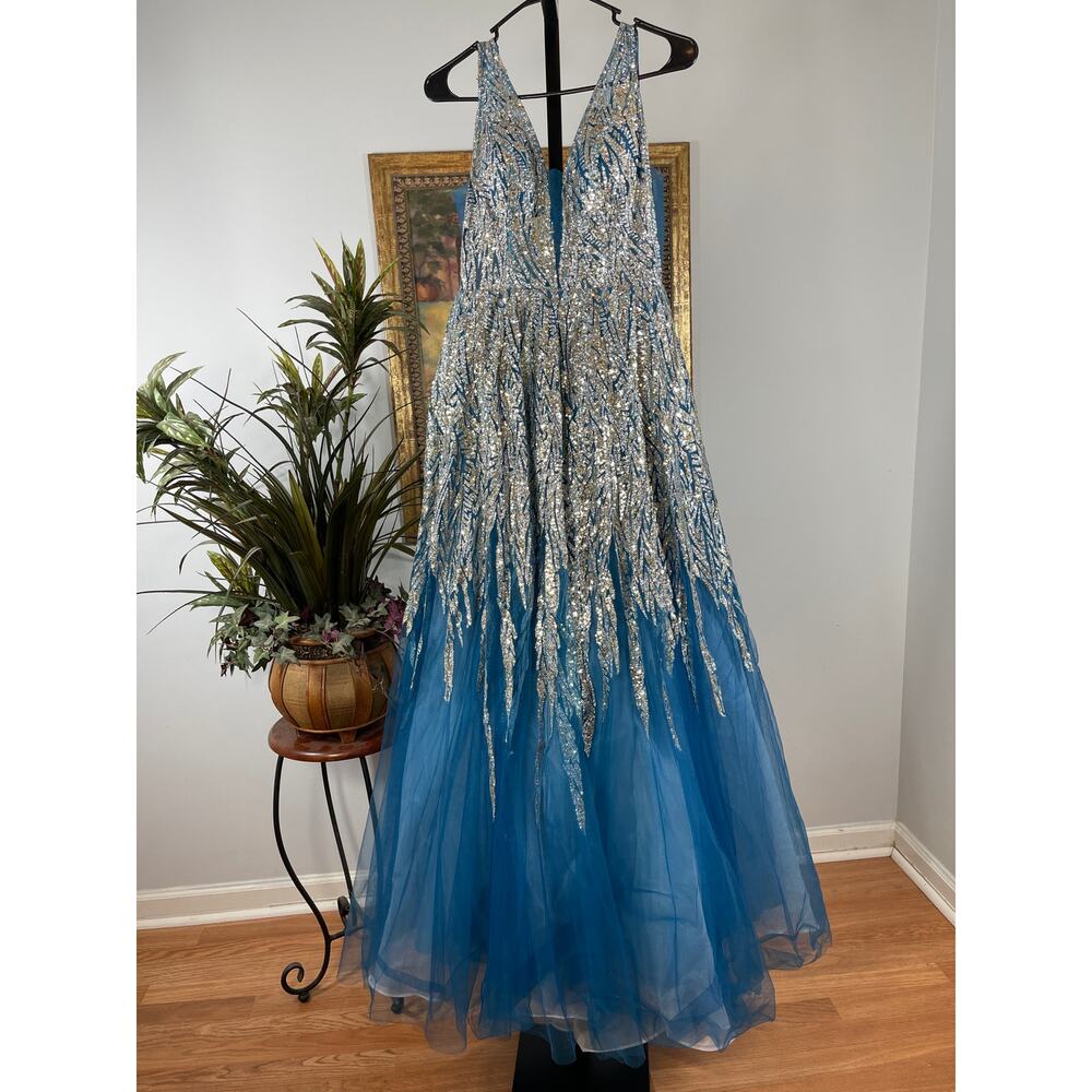 Cinderella Divine Gown Dress Women's Size 8 Royal Blue Silver Sequin Ethereal